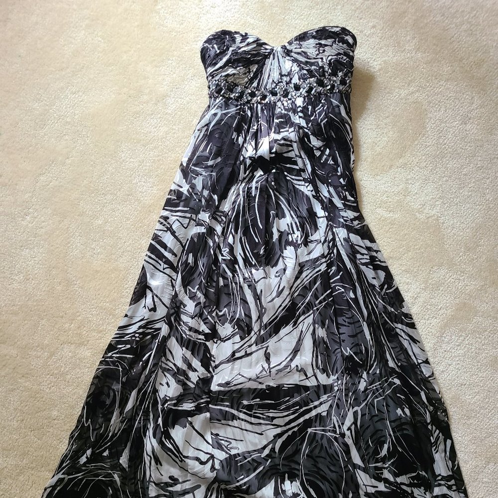 NWT BCBG Max Azria sweetheart maxi dress Sz 4
